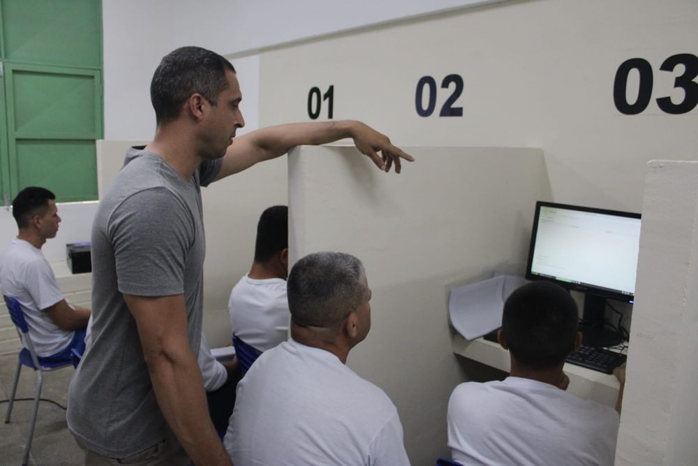 Curso de Informática para reeducandos