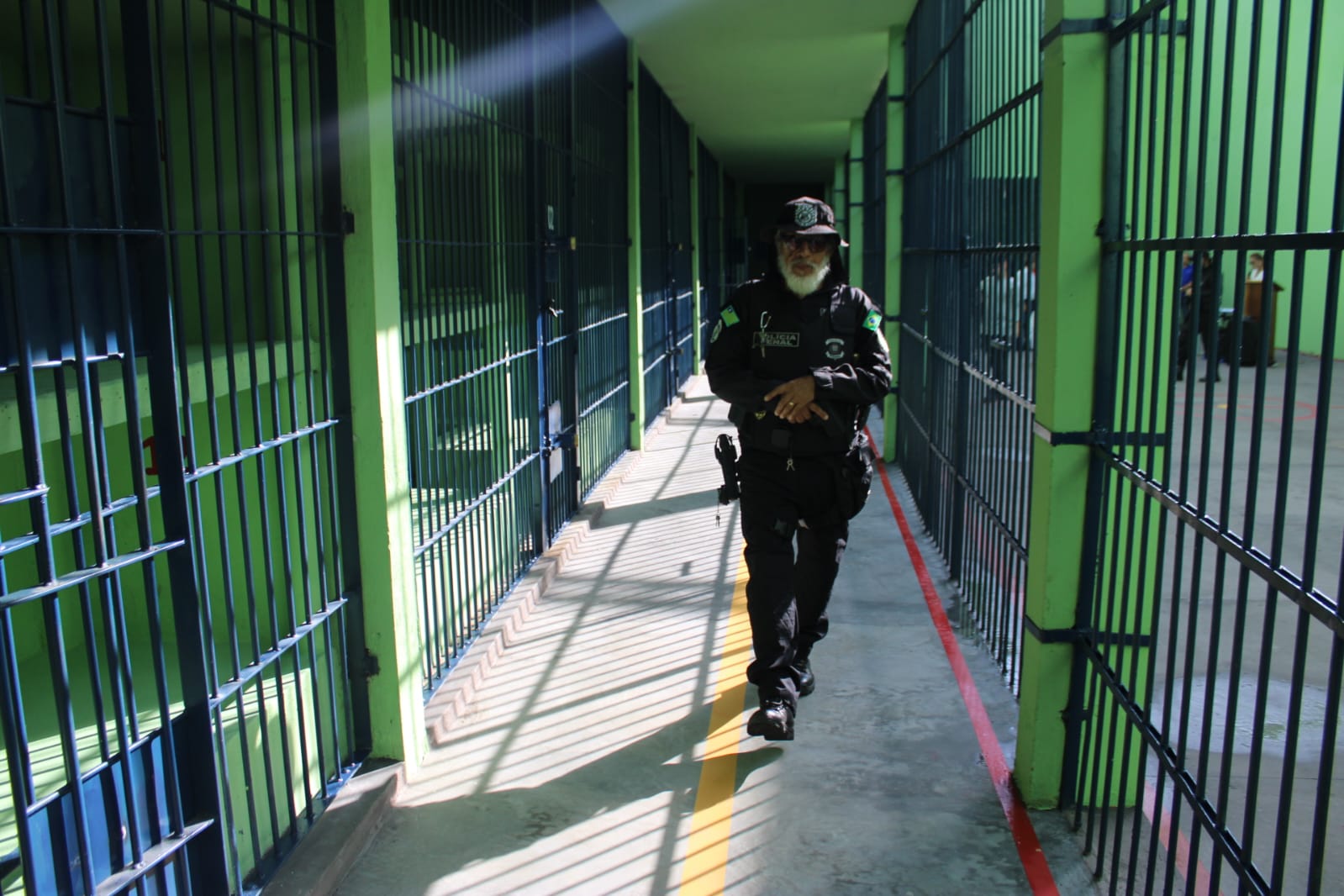 Sejus entrega obra de pavilhão reformado e canil na Penitenciária de Bom Jesus