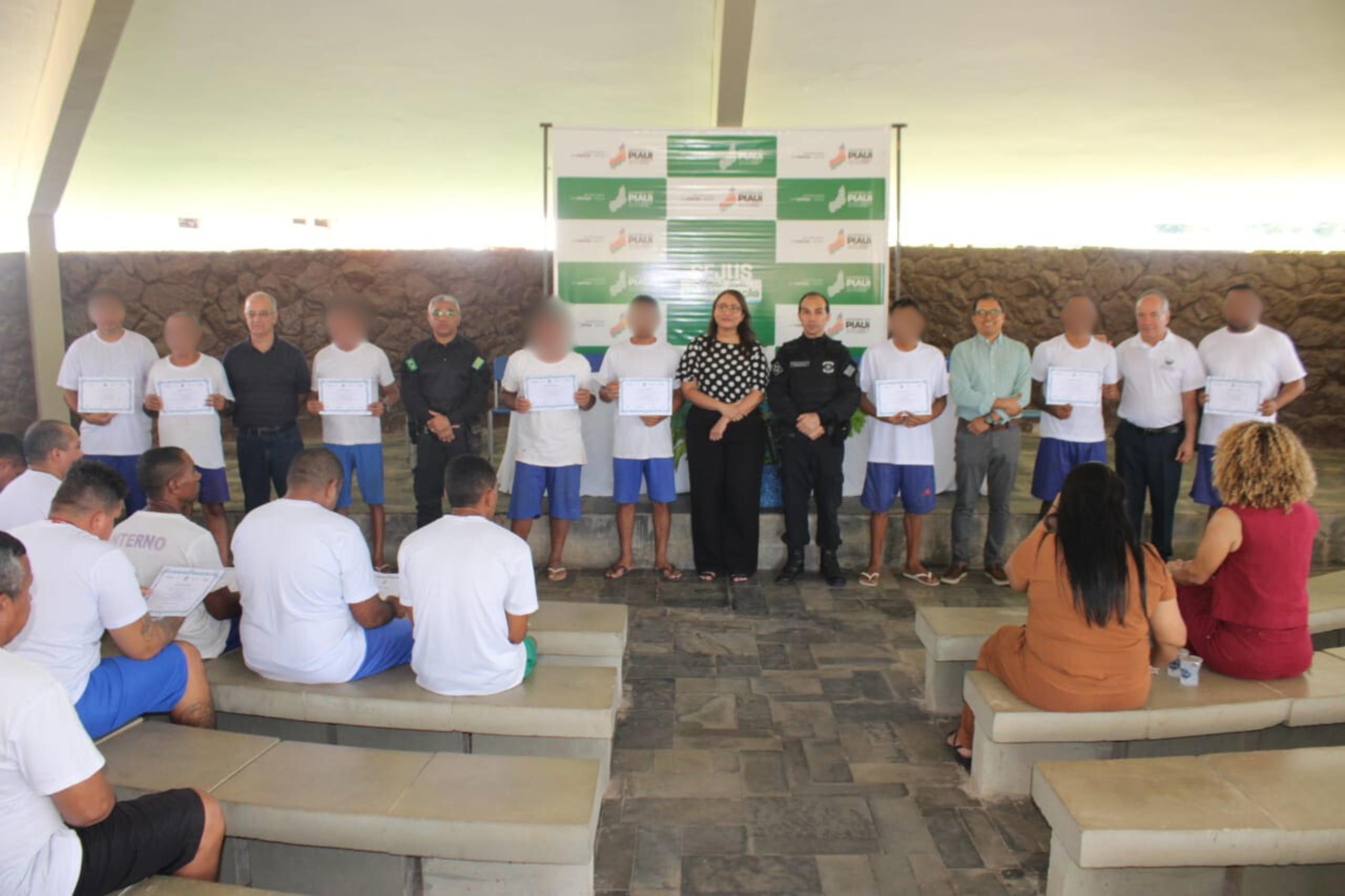 Sejus realiza certificação de 41 reeducandos na Major César